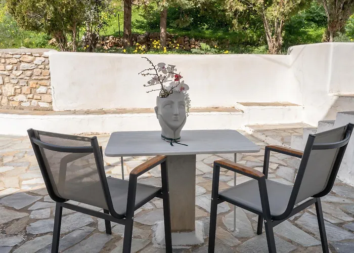 아파트 Irini's Poiema *