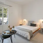 Irini's Poiema Apartment Lefkes (Paros)