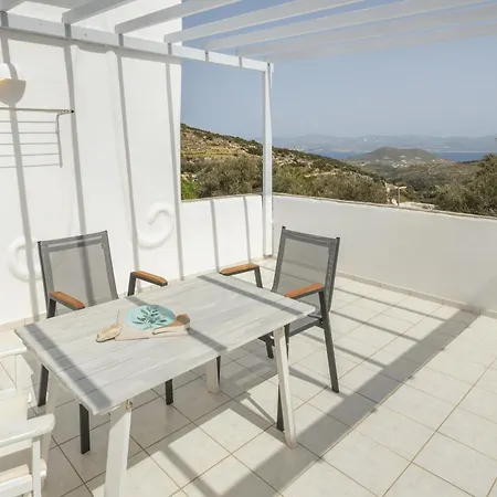 Irini's Poiema Lefkes (Paros)