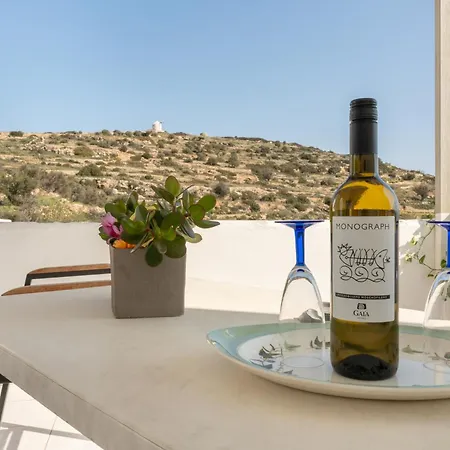 Irini's Poiema * Lefkes (Paros)