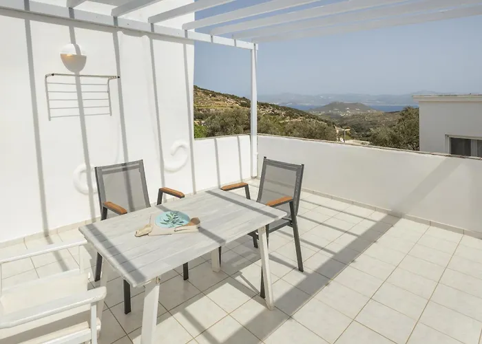 Irini's Poiema Lefkes (Paros)